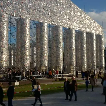 In منزل للإقامة *